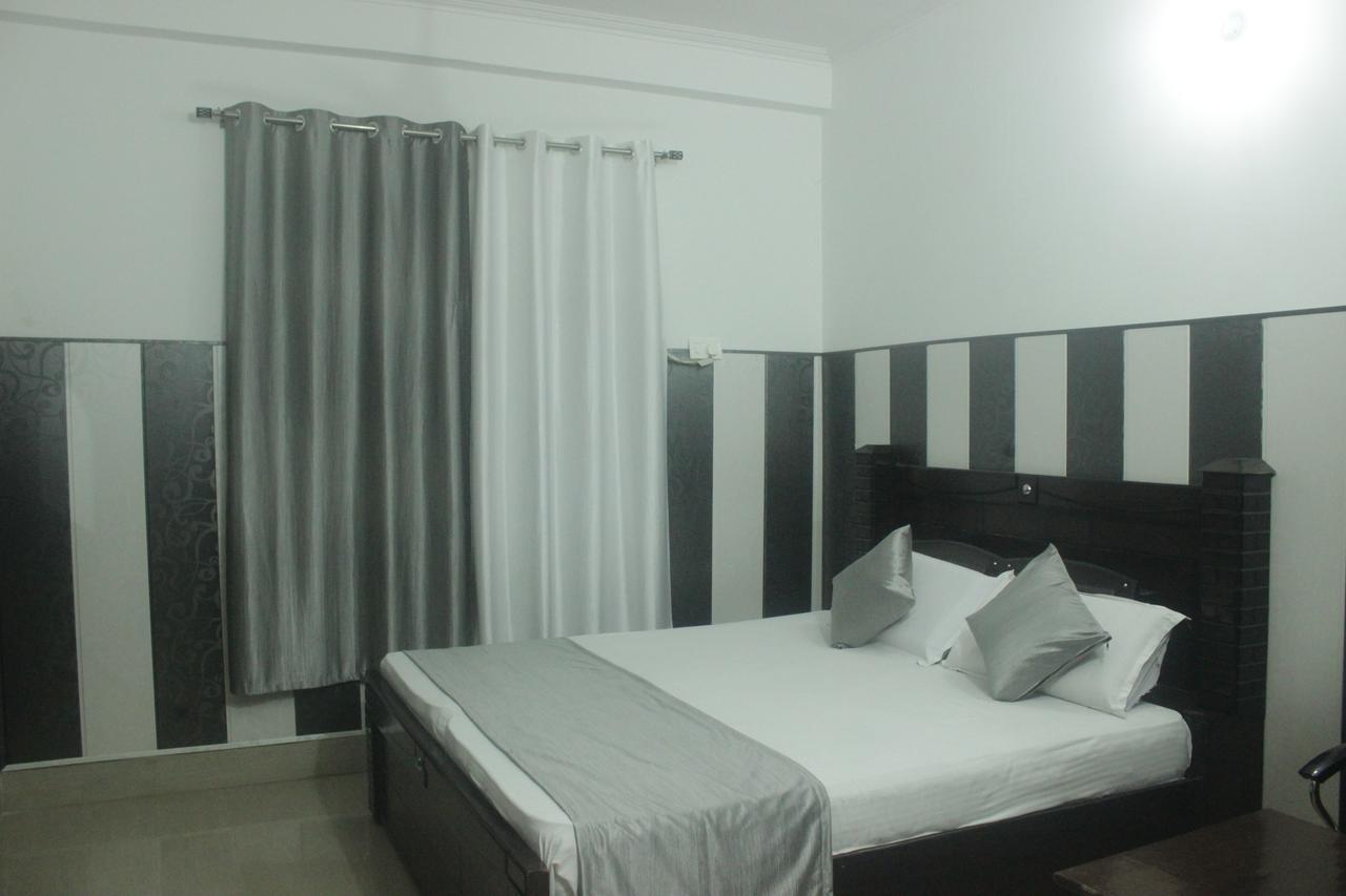 Nammastay Traveller'S Hub Tapovan Bagian luar foto